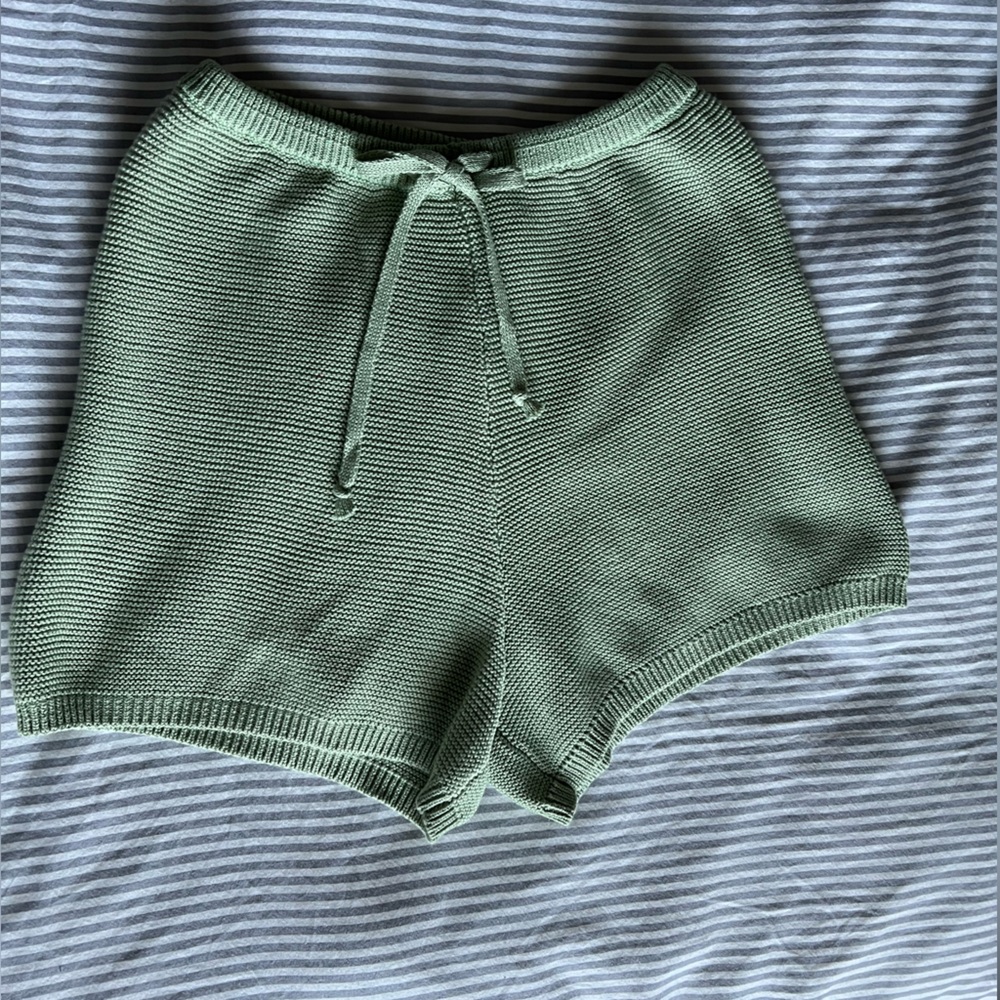 Comfy Sweater & Short Set - Picture 2 of 3